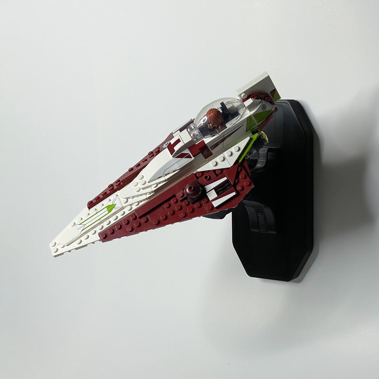 3D Printable Wall-Mounted Small LEGO Display Stand Files