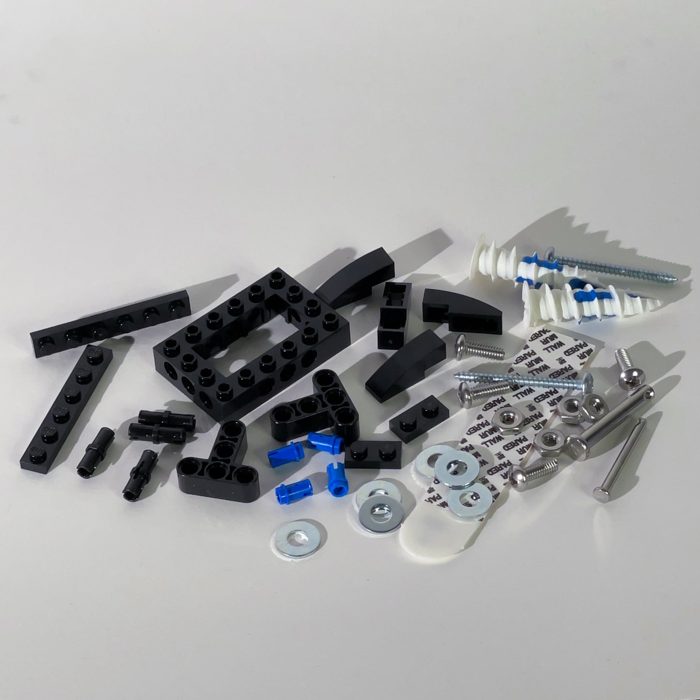 Wall-Mounted LEGO Stand Parts Packet